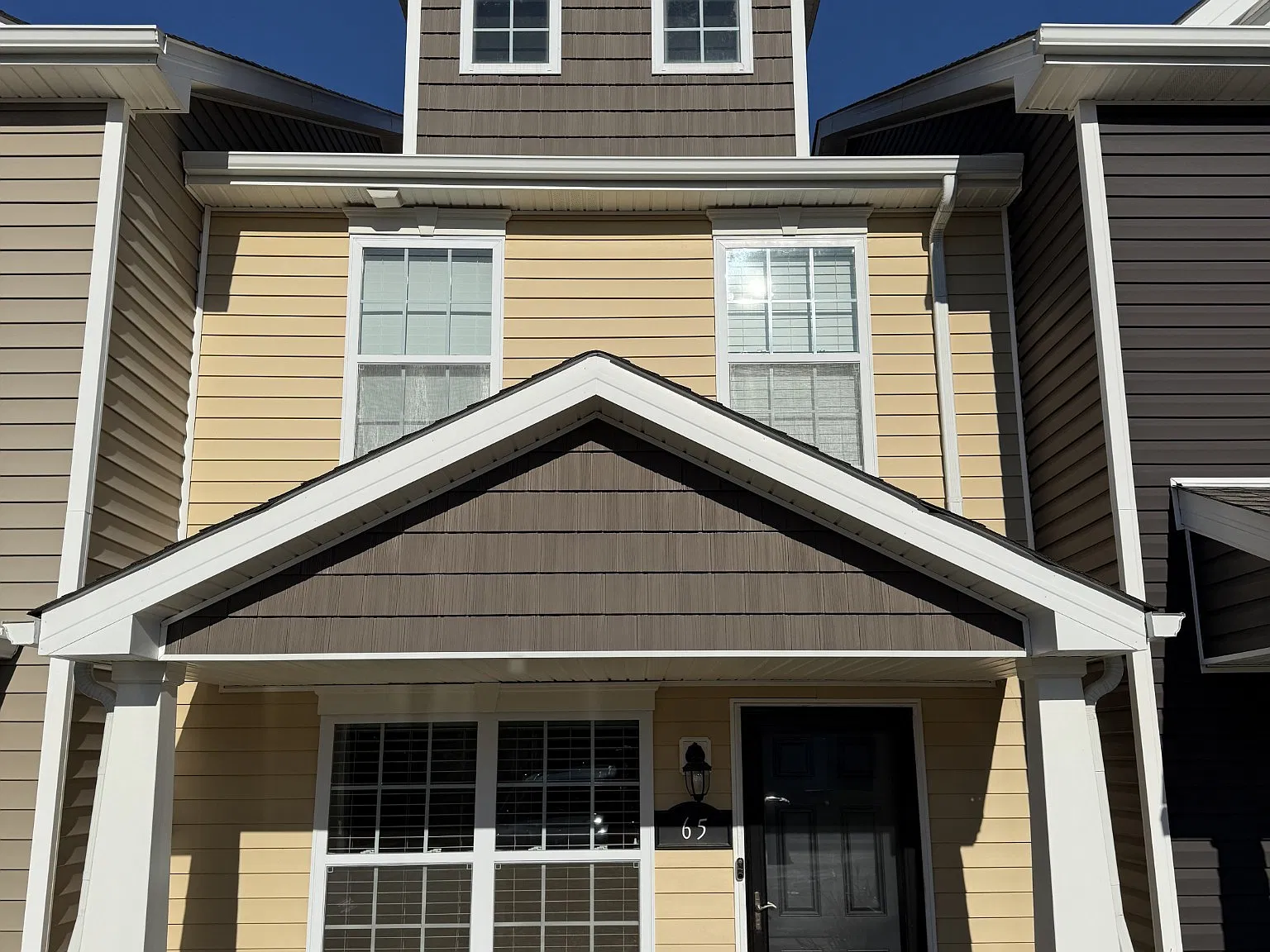 2 bed, 2.5 bath, 1216 sqft, $1,500 — Photo 2
