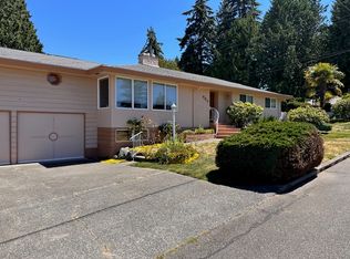 421 10th Ave S, Edmonds, WA 98020