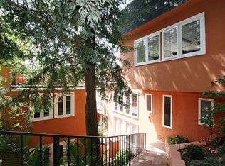 373 Mesa Rd, Santa Monica, CA 90402