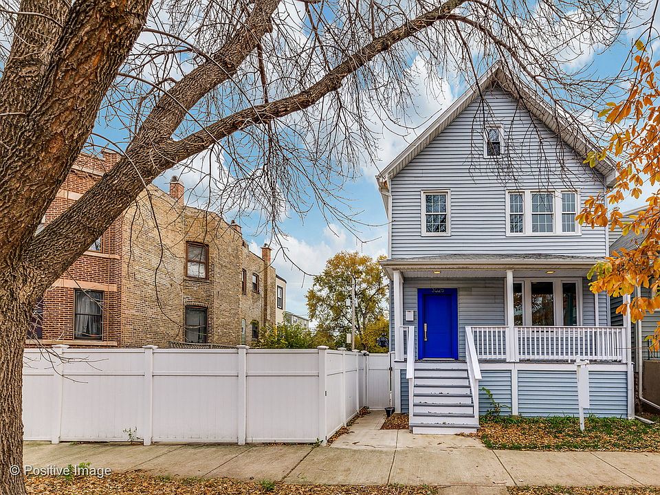 1st image of 3025 N Sawyer Ave #1
