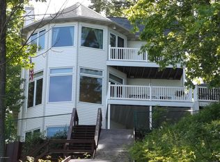 7501 Beach Dr, South Haven, MI 49090