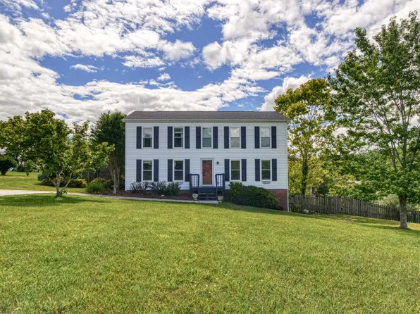 1060 Stafford Dr, Christiansburg, VA 24073