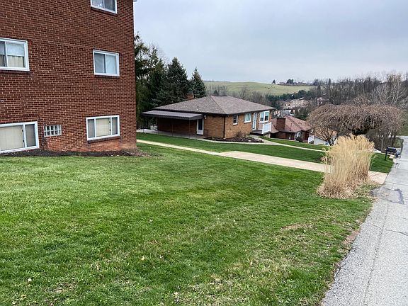 2nd image of 11114 Glenn Dr