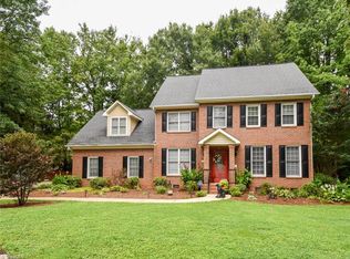 4 Charlottesville Ct, Greensboro, NC 27410