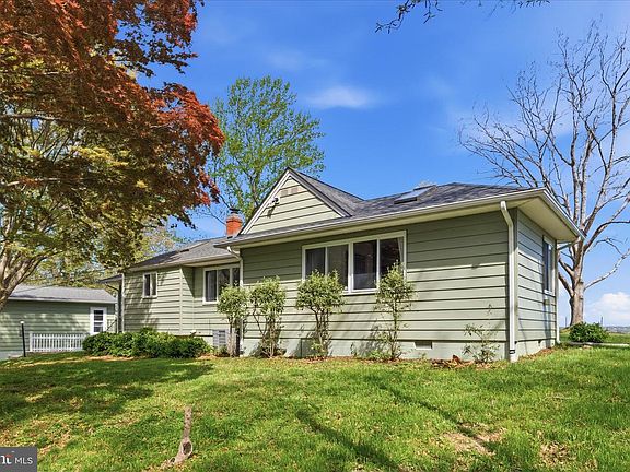 4th image of 43732 Raspberry Ln