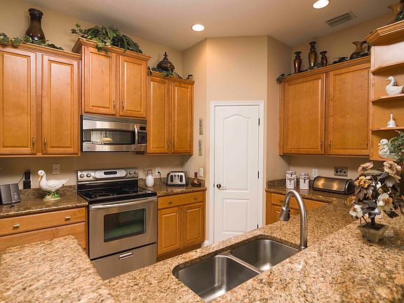 5th image of 1277 Ballinton Dr #2