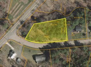 1 Lorraine Metcalf Dr, Wrentham, MA 02093