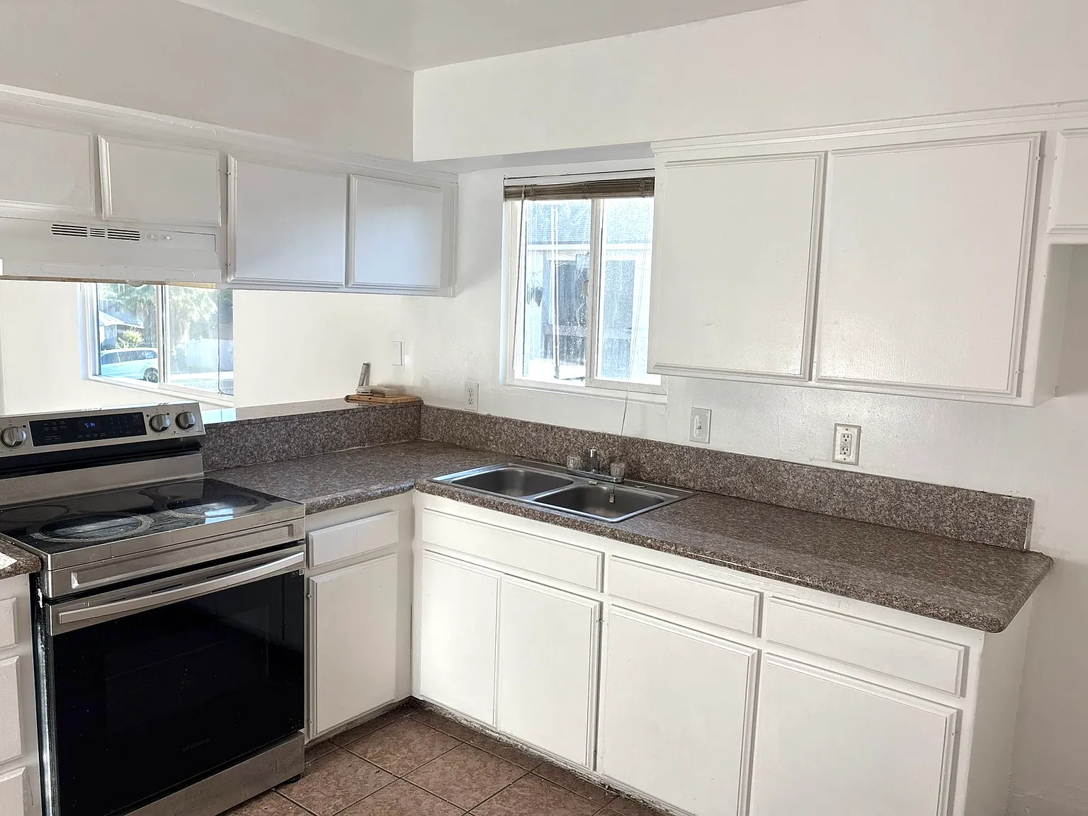 2 bed, 858 sqft, $1,250 — Photo 1