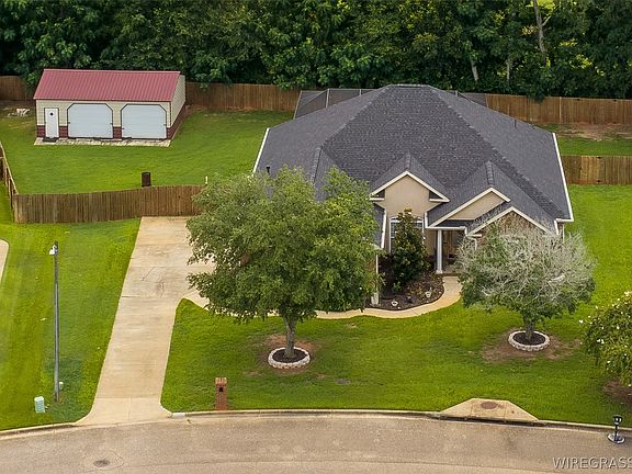 2nd image of 307 Red Dirt Rd