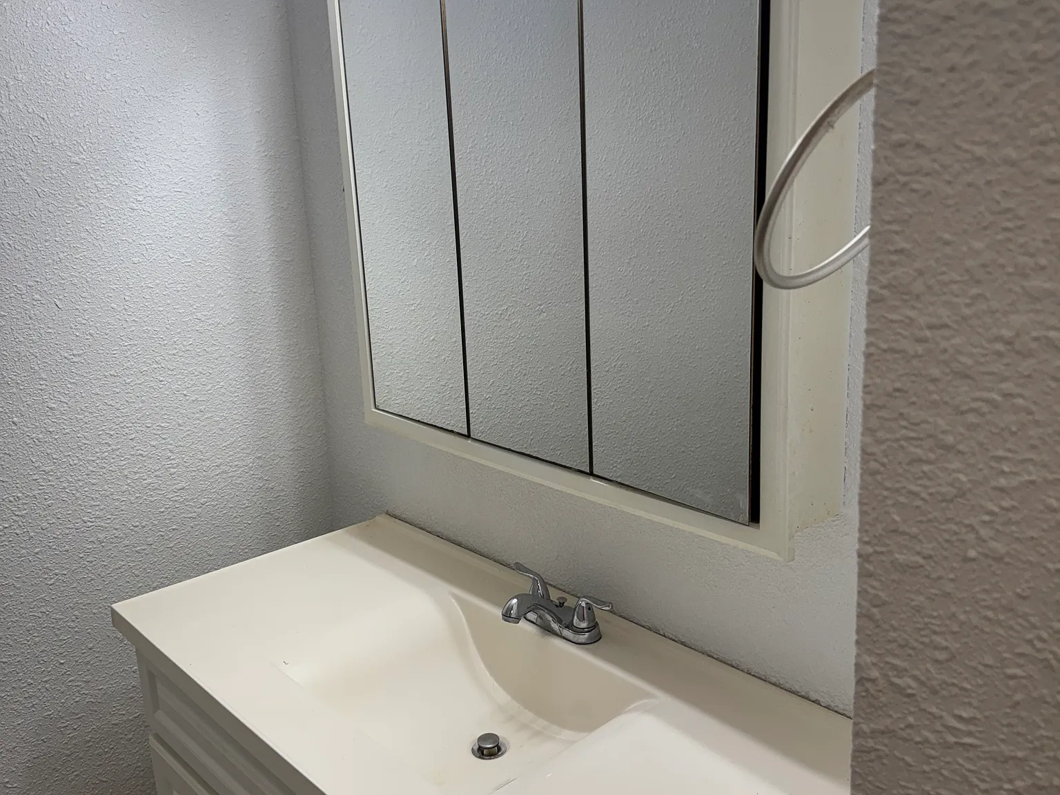 2 bed, 1200 sqft, $980 — Photo 4