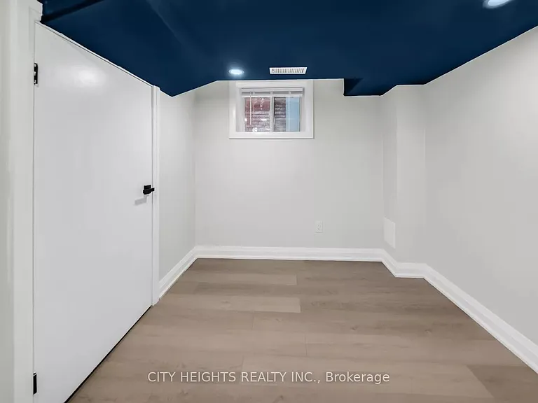 124 Church St #2 — Photo 20