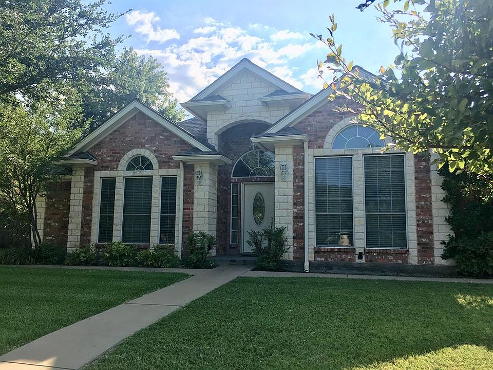 1st image of 110 Brittain Cir