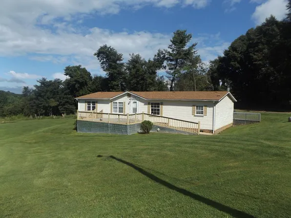 164 Boxwood Ln, Galax, VA 24333
