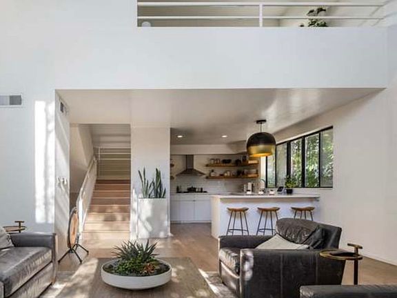 4th image of 1401 Camden Ave #Townhouse