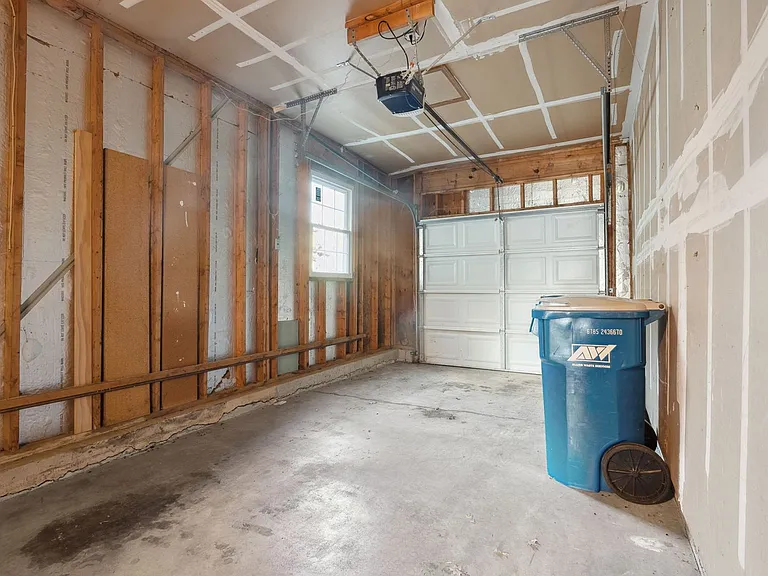 12110 Autumn Lakes Dr — Photo 28