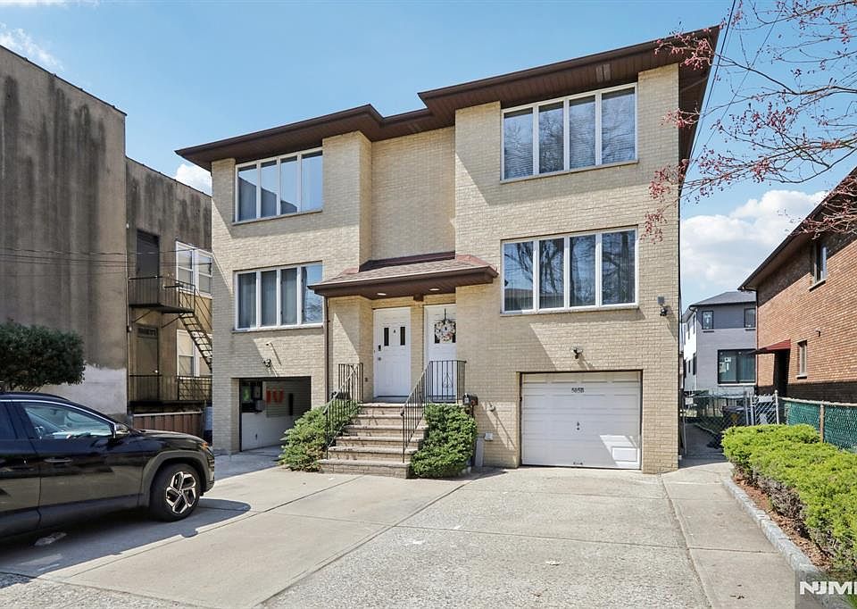 1st image of 505 3rd St