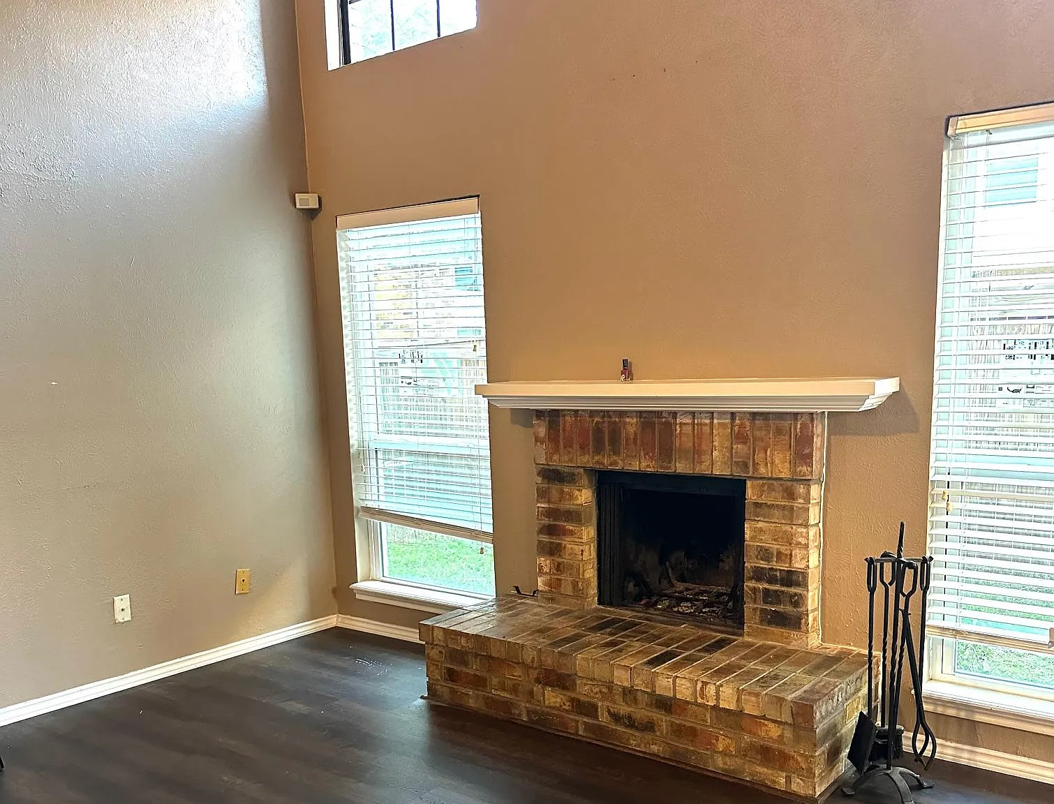 2 bed, 1275 sqft, $2,590 — Photo 3
