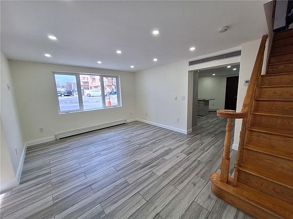 5th image of 12 Webers Ct