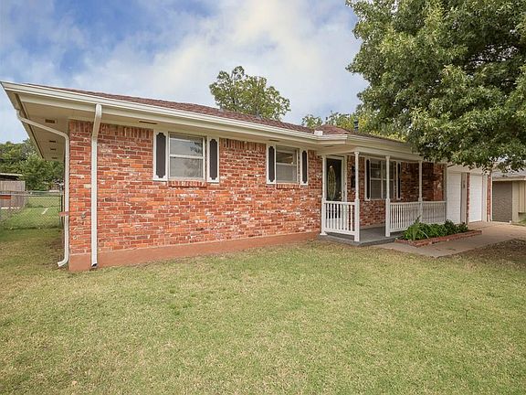 3rd image of 3609 Vickie Dr