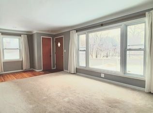 2717 Centerville Rd, Little Canada, MN 55117