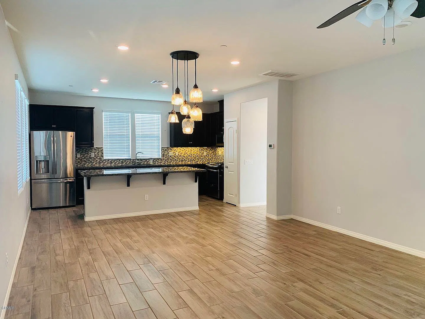3 bed, 2.5 bath, 1850 sqft, $4,095 — Photo 3