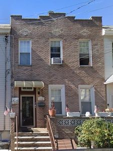 68-44 76th Street, Middle Village, NY, 11379