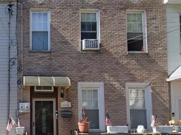 68-44 76th Street, Middle Village, NY 11379