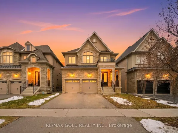 292 Poetry Dr, Vaughan, ON L4H 3W9