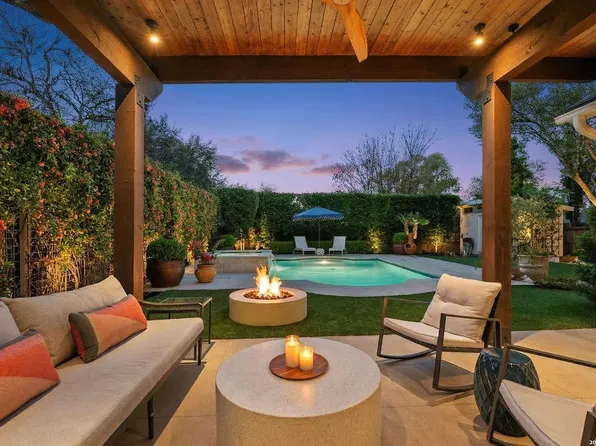 122 W Edgewood, Alamo Heights, TX 78209