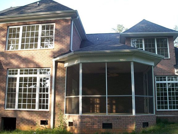 4th image of 2049 Landry Ln