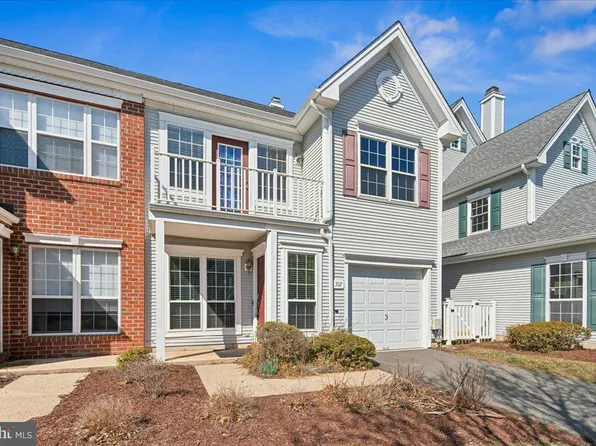 307 Amberleigh Dr, Pennington, NJ 08534