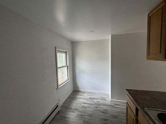 3rd image of 88 Barker St Floor 2