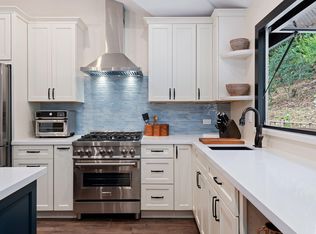 914 W Anapamu St, Santa Barbara, CA 93101