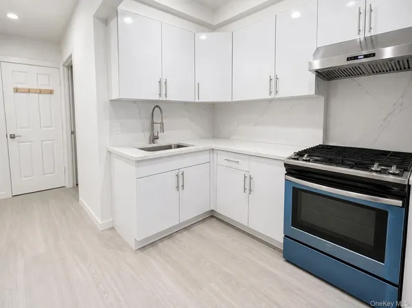 134-43 Maple Avenue #2B, Flushing, NY 11355