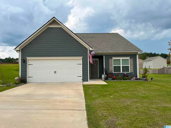 555 Ridge Cir, Odenville, AL 35120
