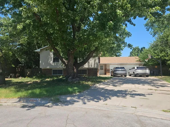 2526 S Lori Ct, Wichita, KS 67210