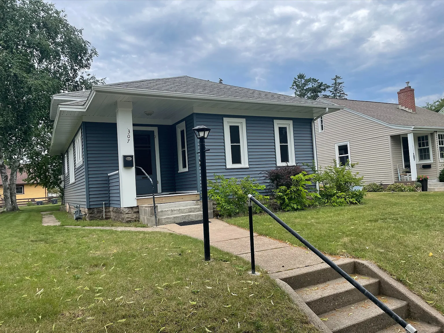 3 bed, $1,575 — Photo 1
