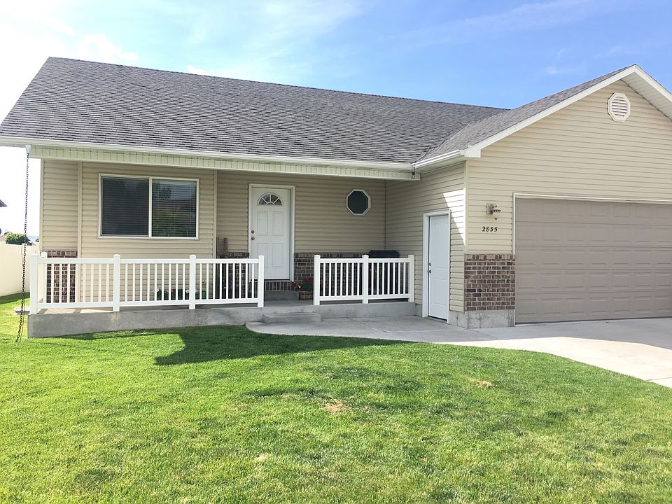 1st image of 2835 Mary Dr