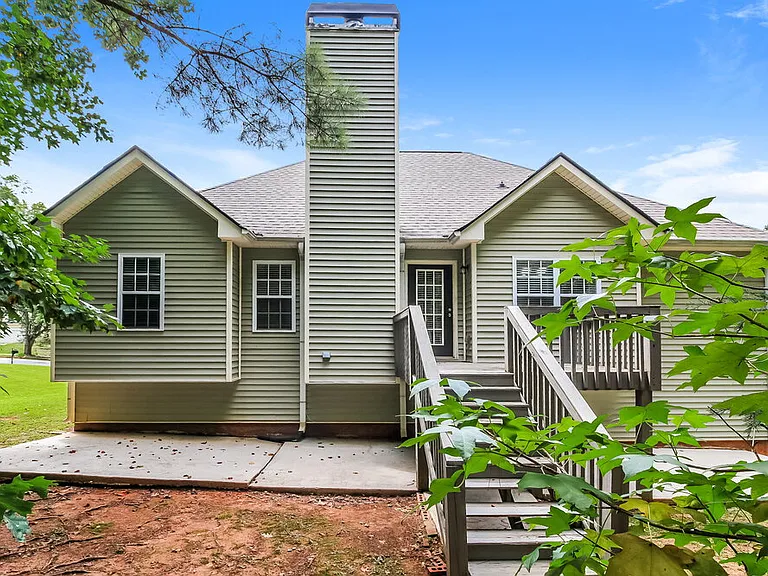 215 Trelawney Pl — Photo 17