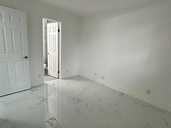 4th image of 2864 Coral Springs Dr