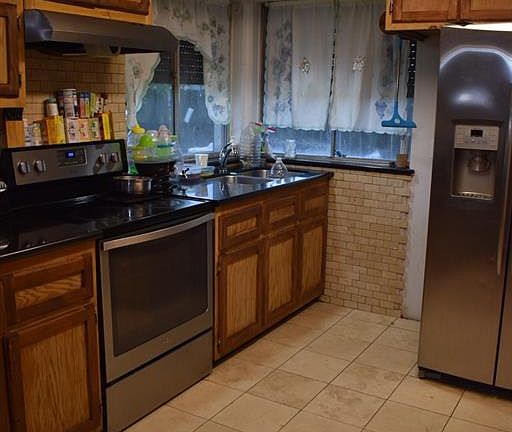 4th image of 12831 Nyack Dr