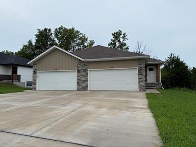 2759-2761 S Meadow Lark Avenue, Springfield, MO, 65807
