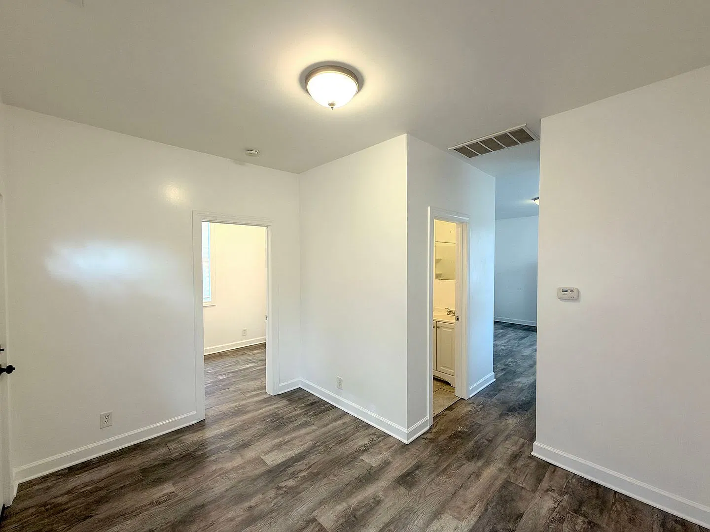 8438 S Baltimore Avenue — Photo 4
