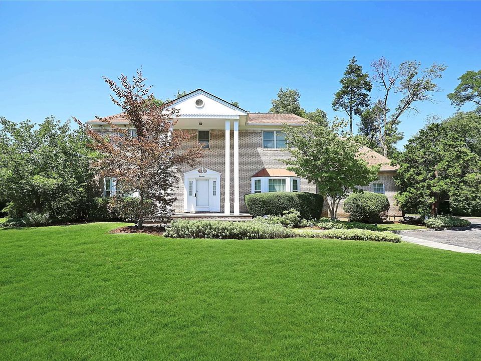 1st image of 14 Harbor Ct E