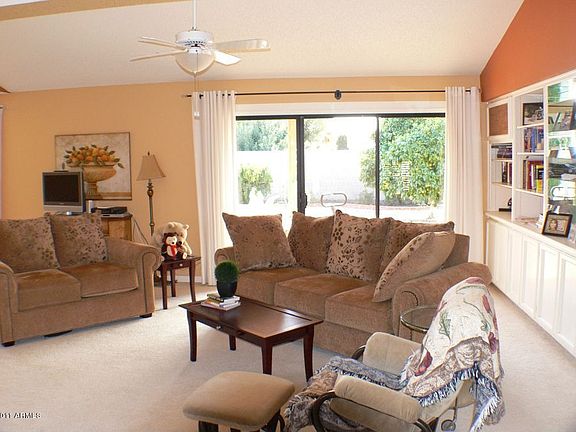 3rd image of 10437 E Flintlock Dr