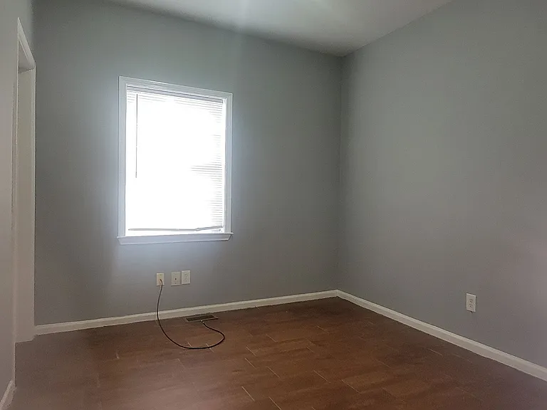 2457 Main St NW #B — Photo 10