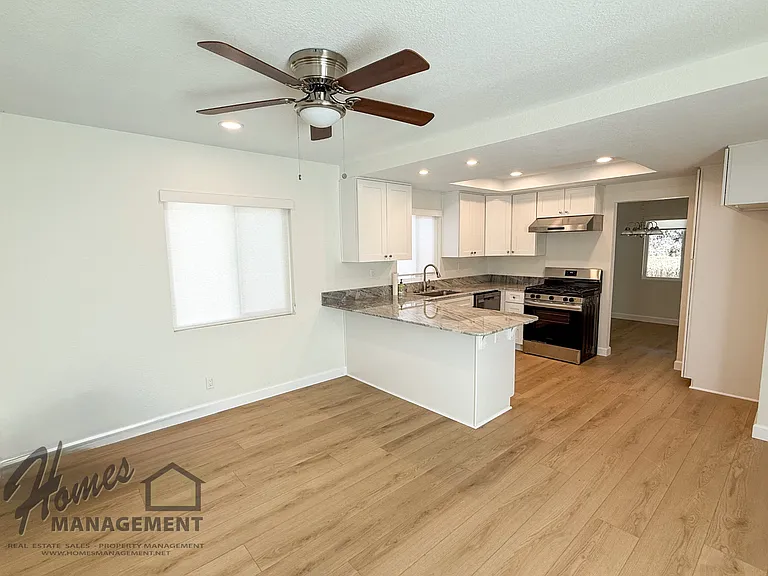1826 Cortez Ave — Photo 4