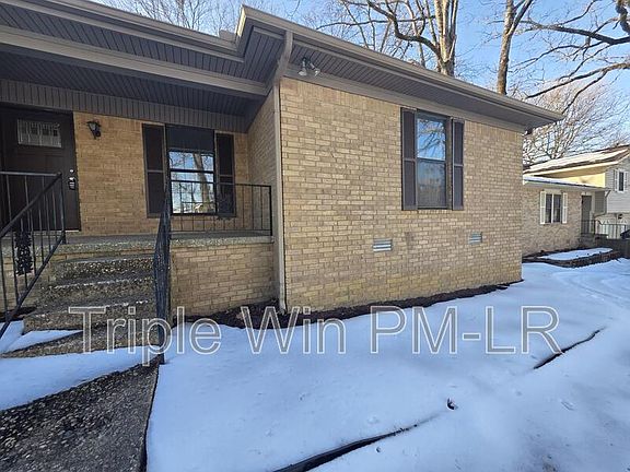 2nd image of 3 Helen Dr N