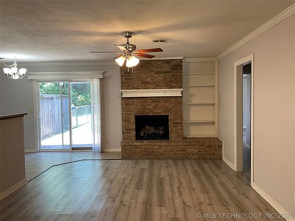 2nd image of 4023 E 51st Pl