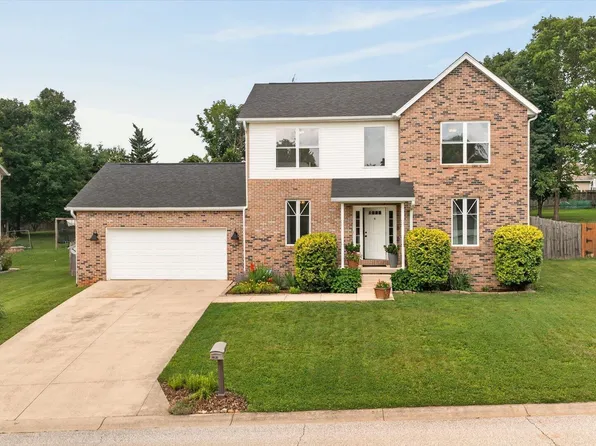 1201 E Zinnia Dr, Bloomington, IN 47401